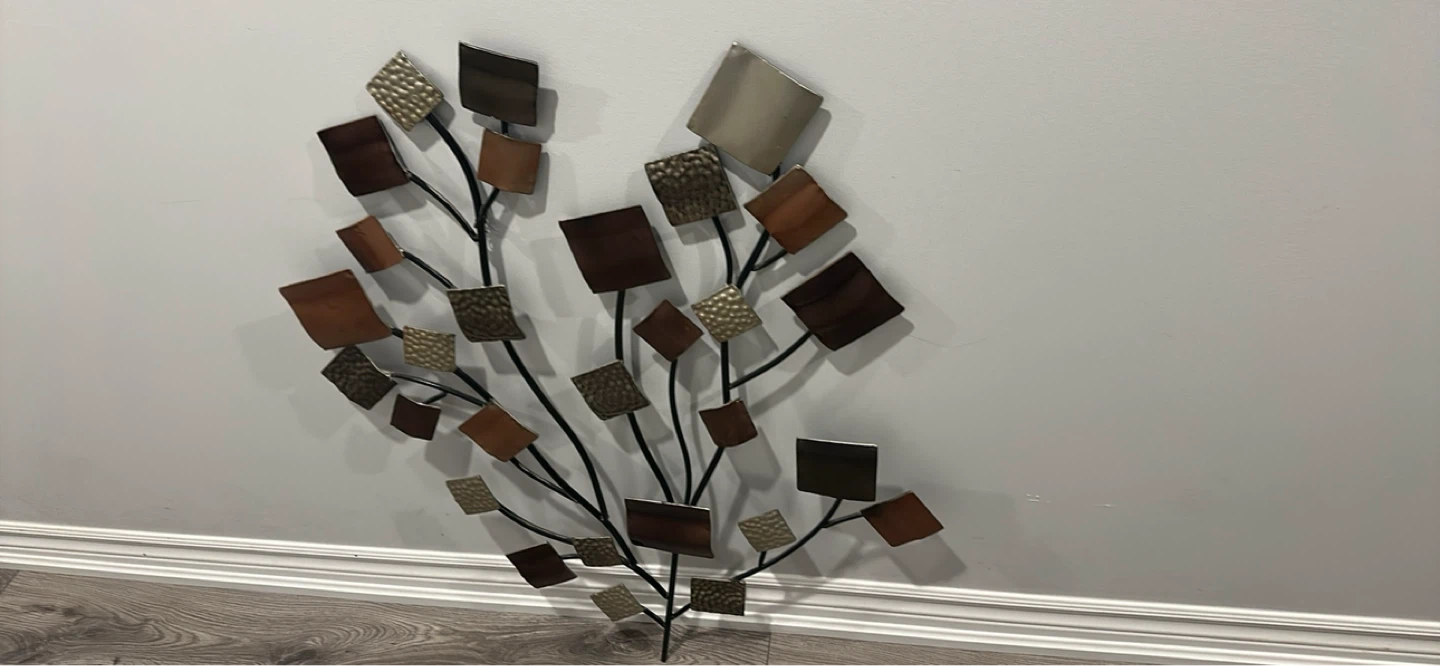 Large Metal Wall Art Décor – Modern Abstract Leaf Design