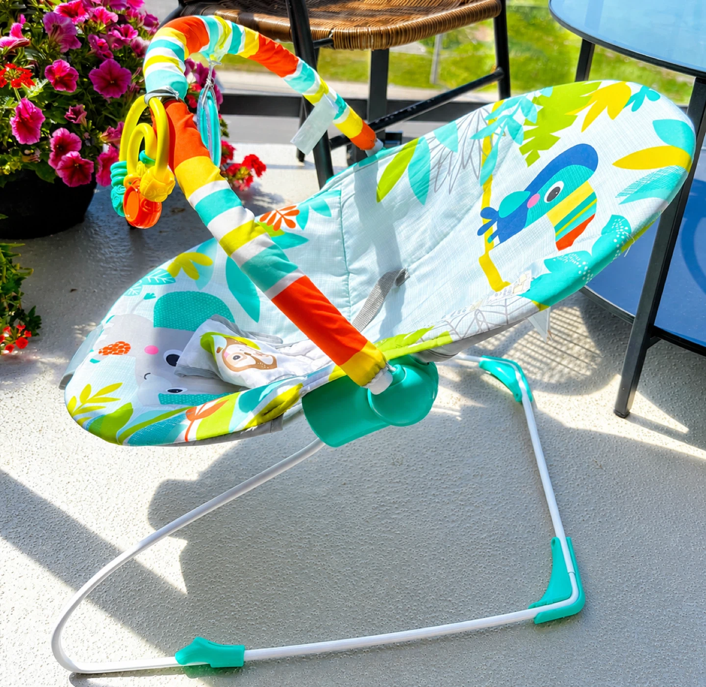 Baby Bouncer/Rocker Chair – Excellent Condition (Like New)