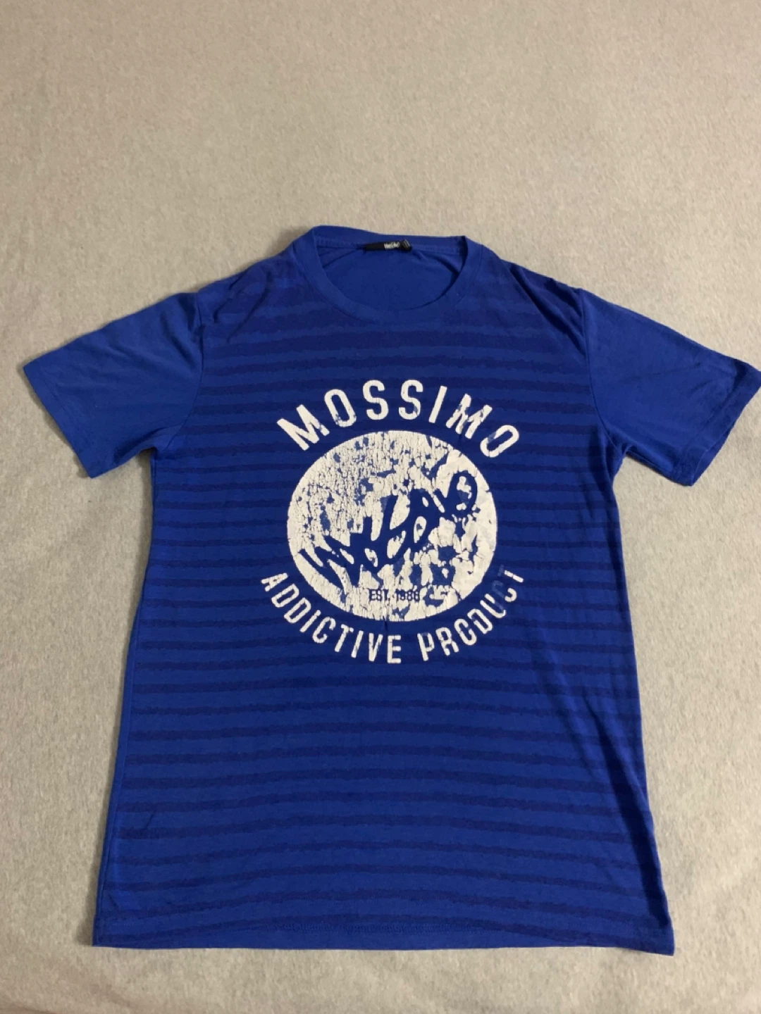 Mossimo Medium T-Shirt - ***Logo Branding Peeling***