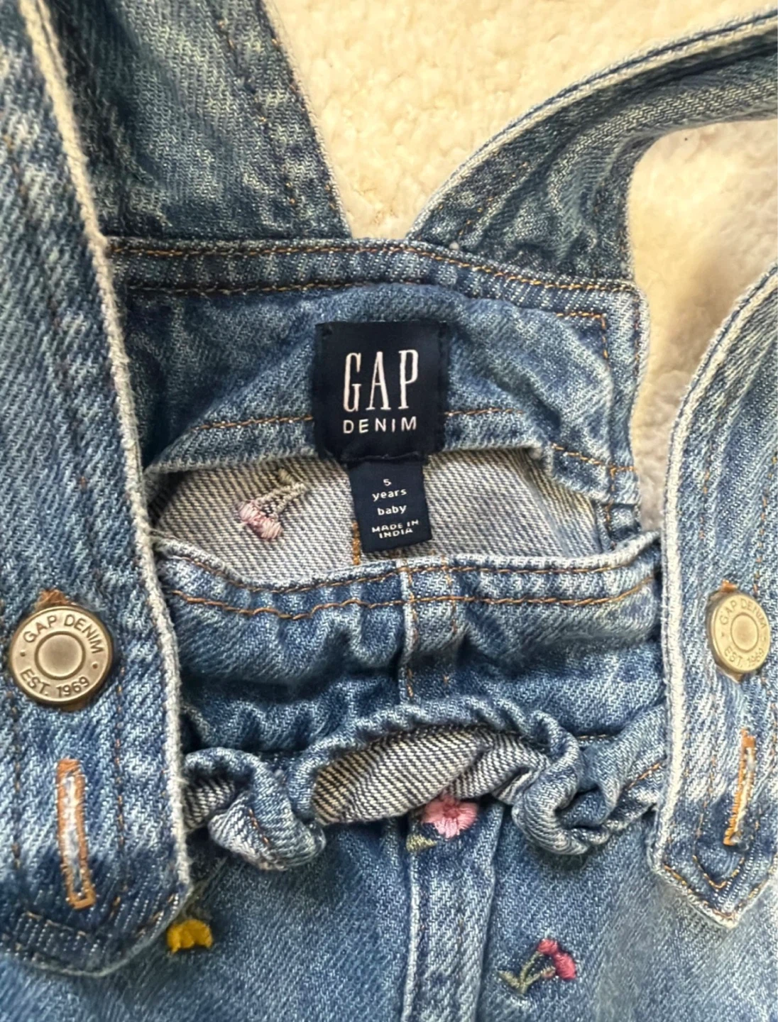 Gap Kids Denim Floral Pinafore Dress Size 5 - photo 2