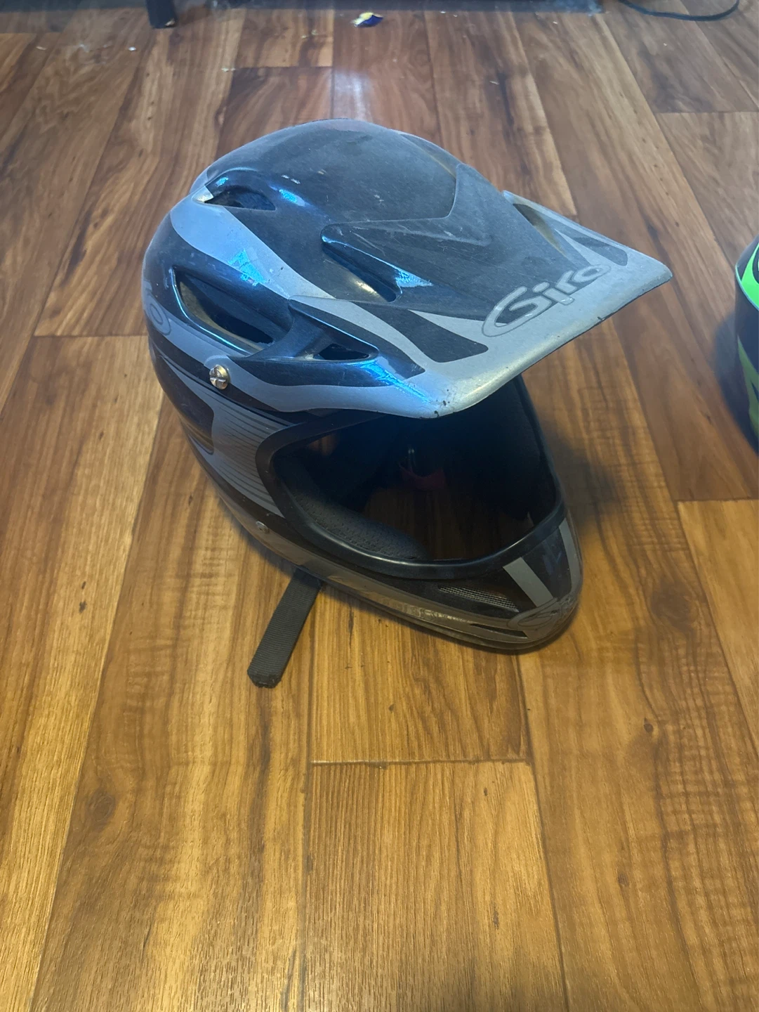 Giro Full Face Helmets