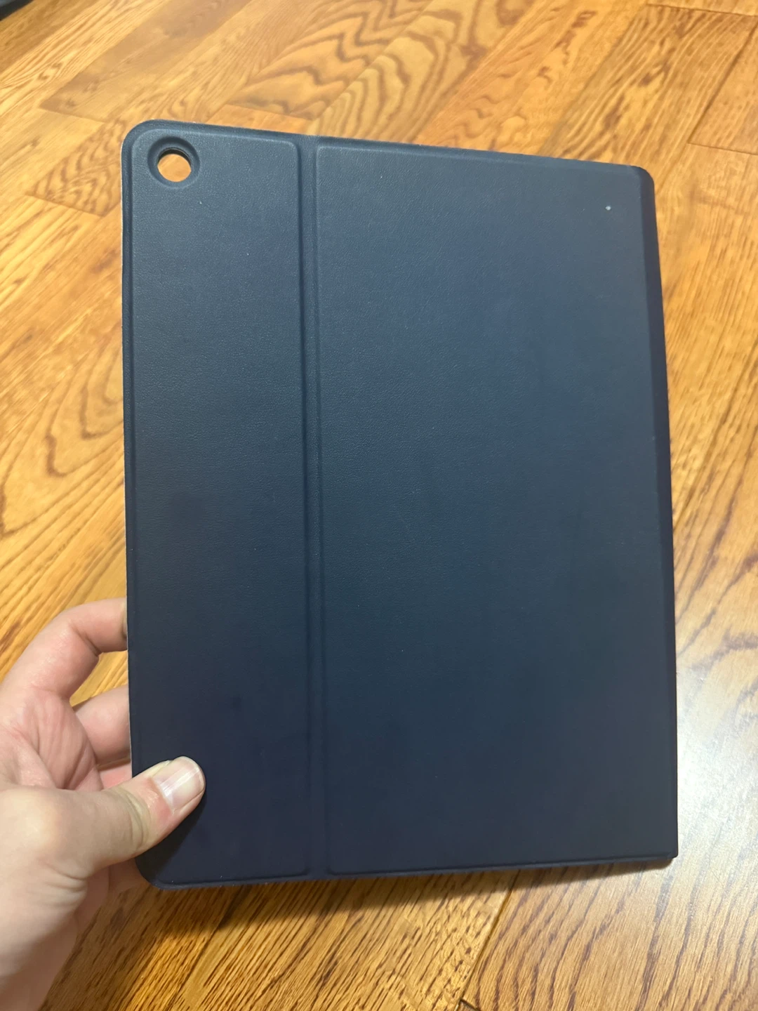 Ipad case (possibly air 4/5) - photo 2
