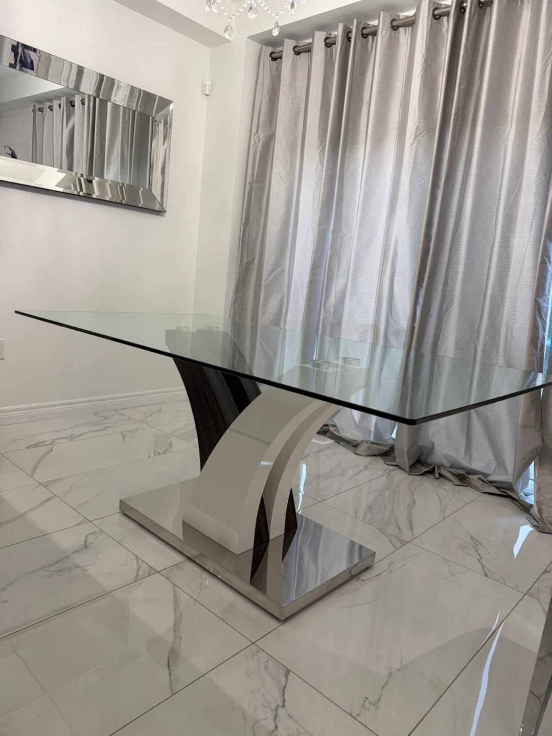 Modern Glass Dining Table