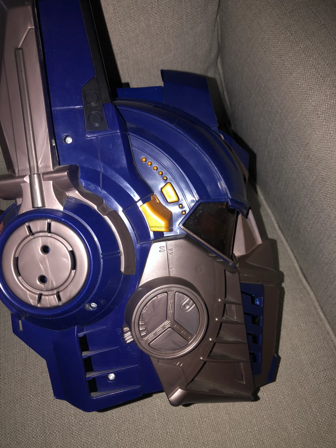Optimus Prime Mask with voice changer mic inside - photo 4