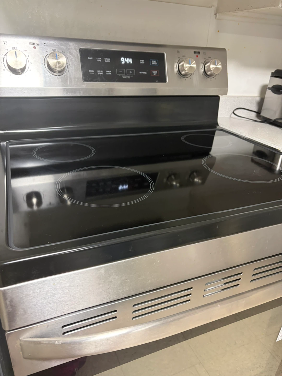 Samsung Electric Range with Smooth Cooktop