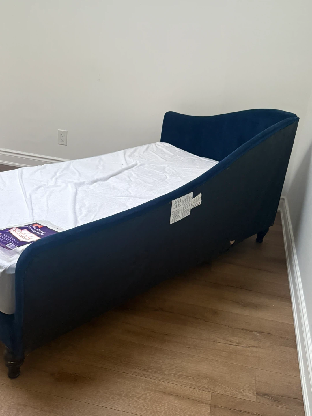 Navy Blue Chaise Lounge Daybed
