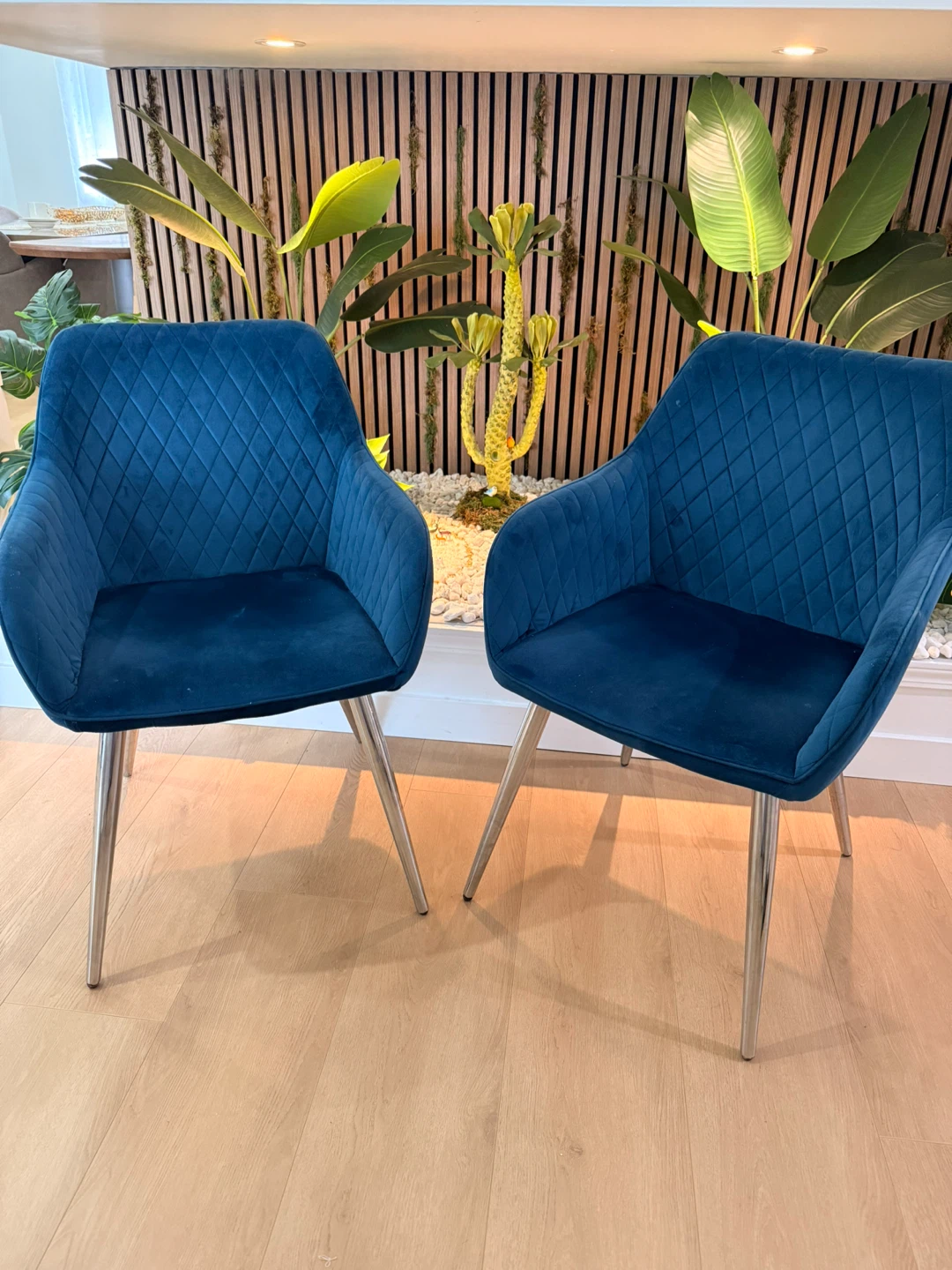 Navy Blue Velvet Accent Chairs (Set of 2)