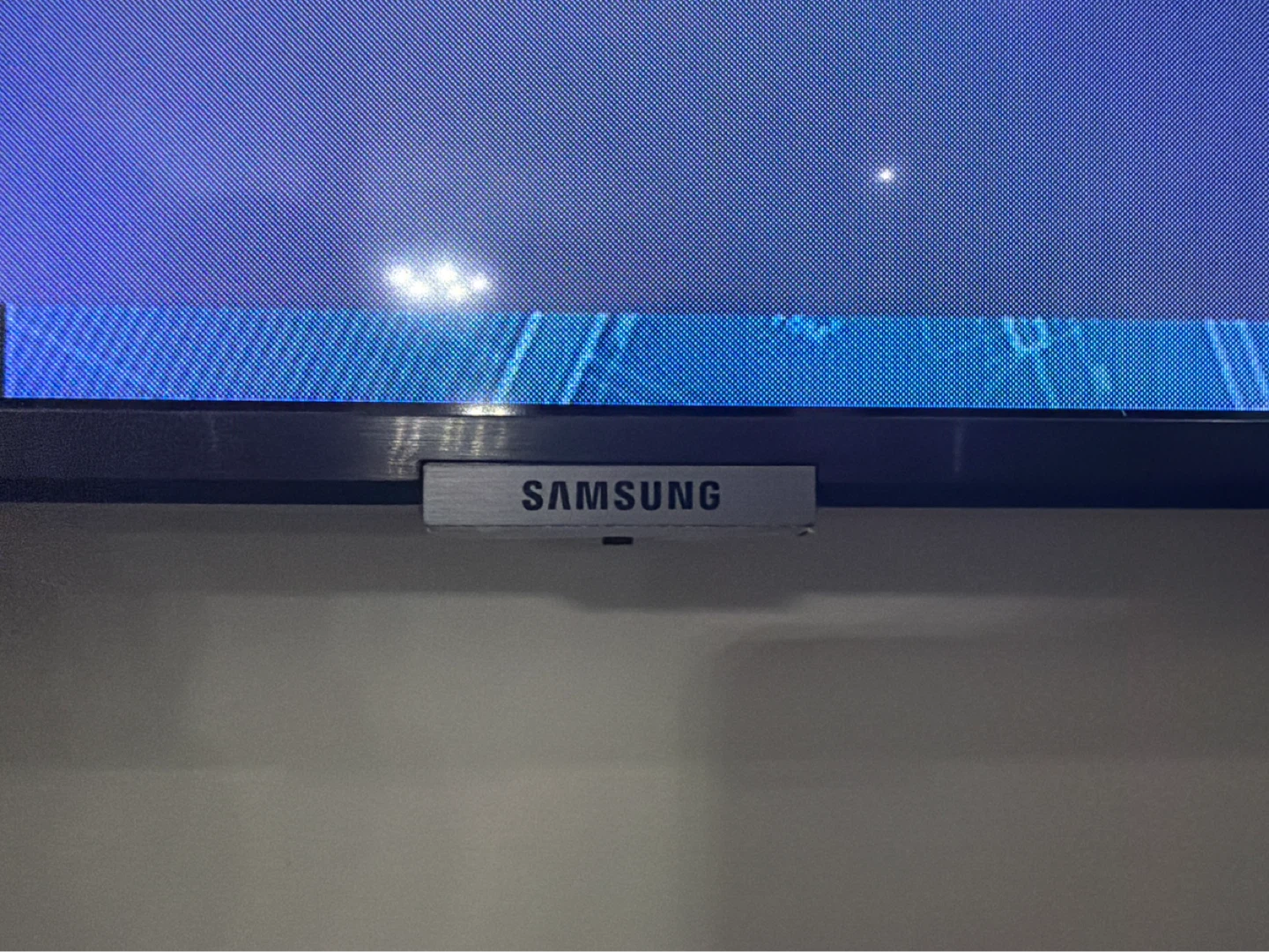 58 inch 4KUHD Samsung TV - photo 2