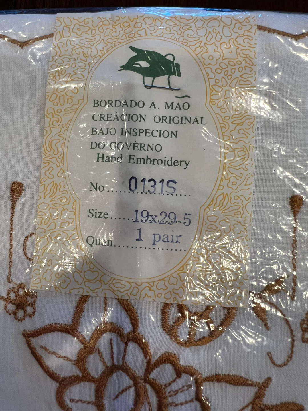 Vintage Embroidered Pillowcases - photo 3