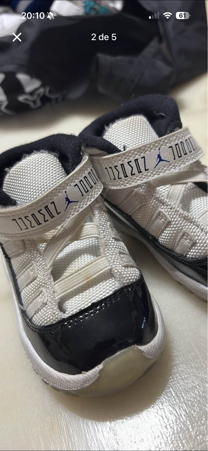 Baby Jordan 11 Crib Shoes - photo 2