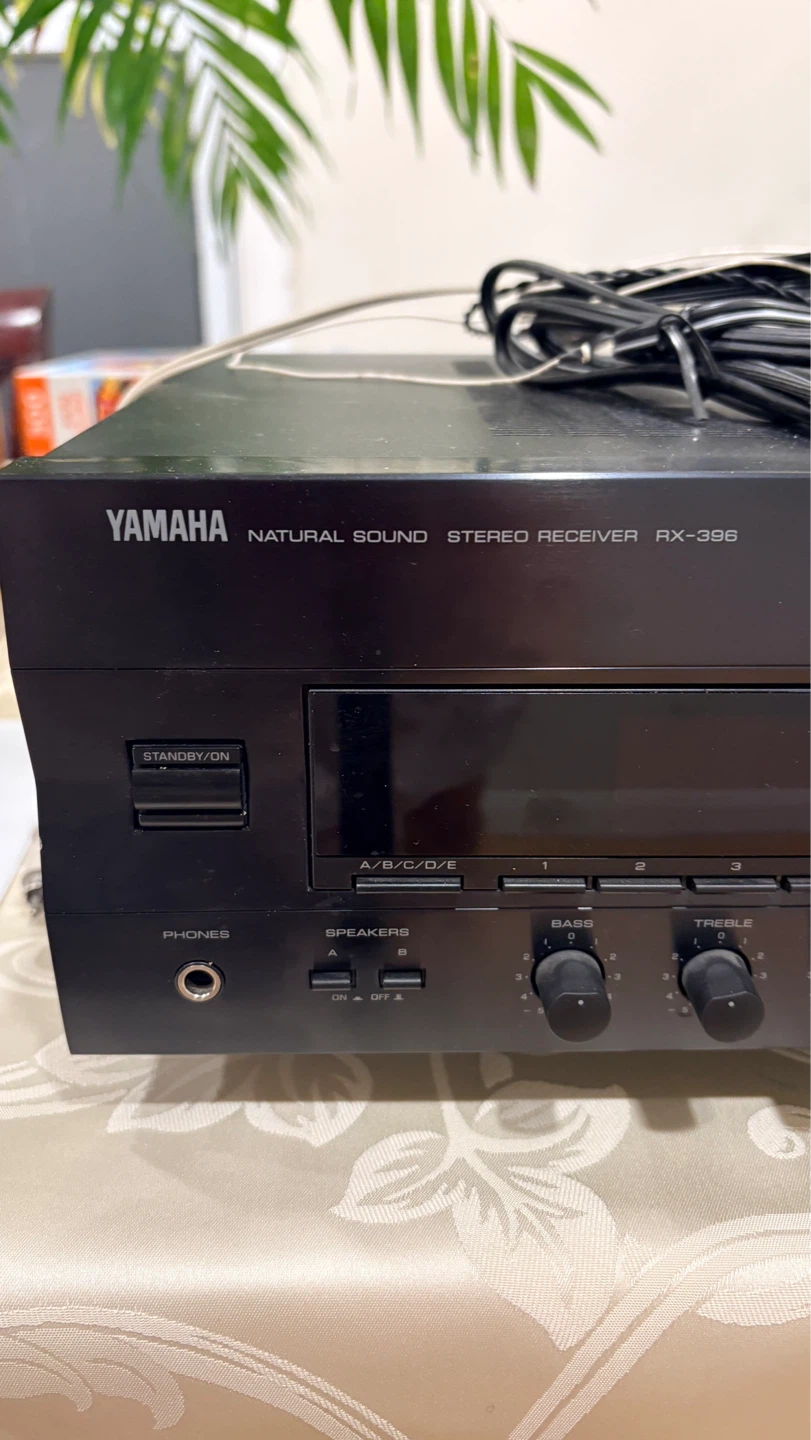 Yamaha RX-396 Natural Sound Stereo Receiver - photo 2
