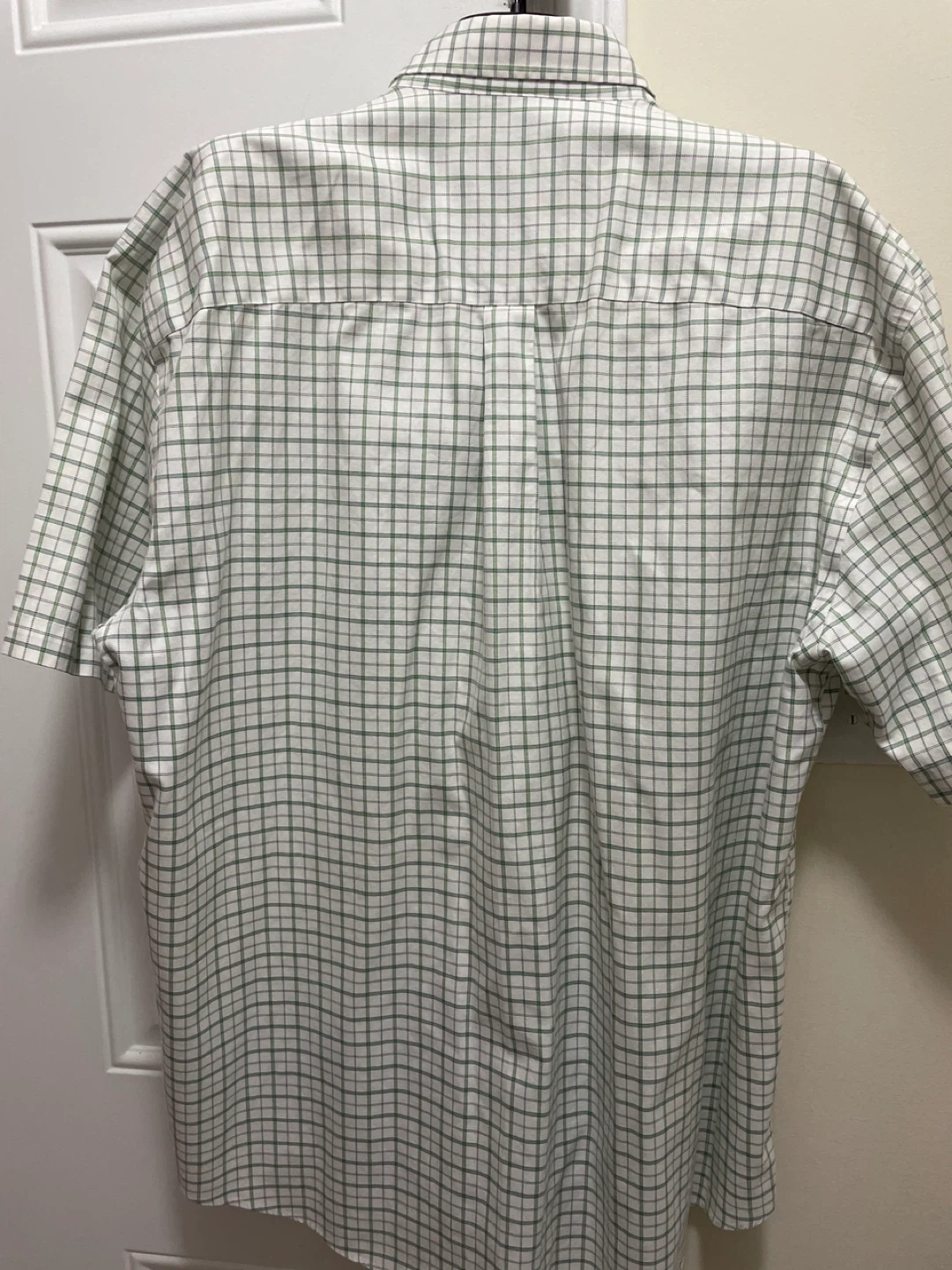 Short Sleeve Button-Up Shirt like new size L - photo 3