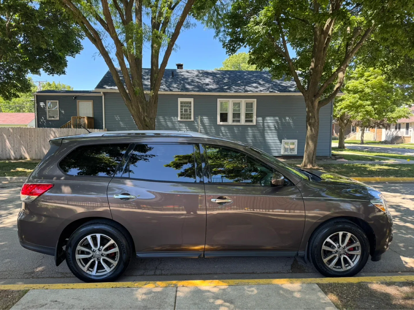 2015 Nissan Pathfinder · S Sport Utility 4D - photo 2