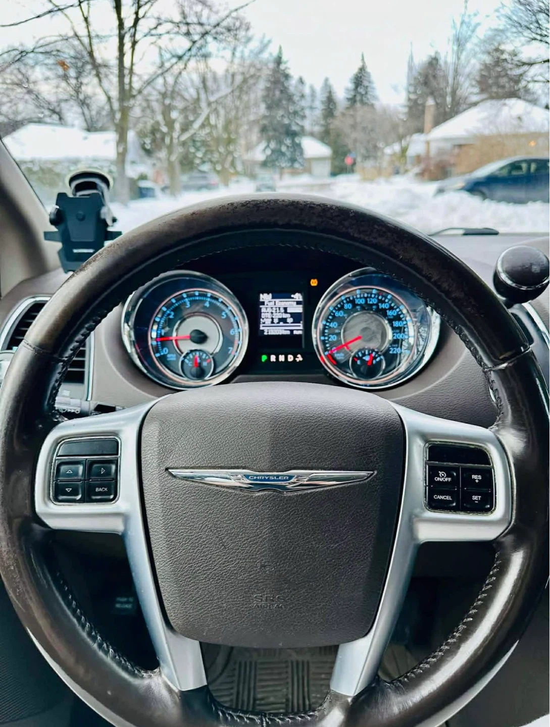 2012 Chrysler Town & Country Touring Minivan - photo 4