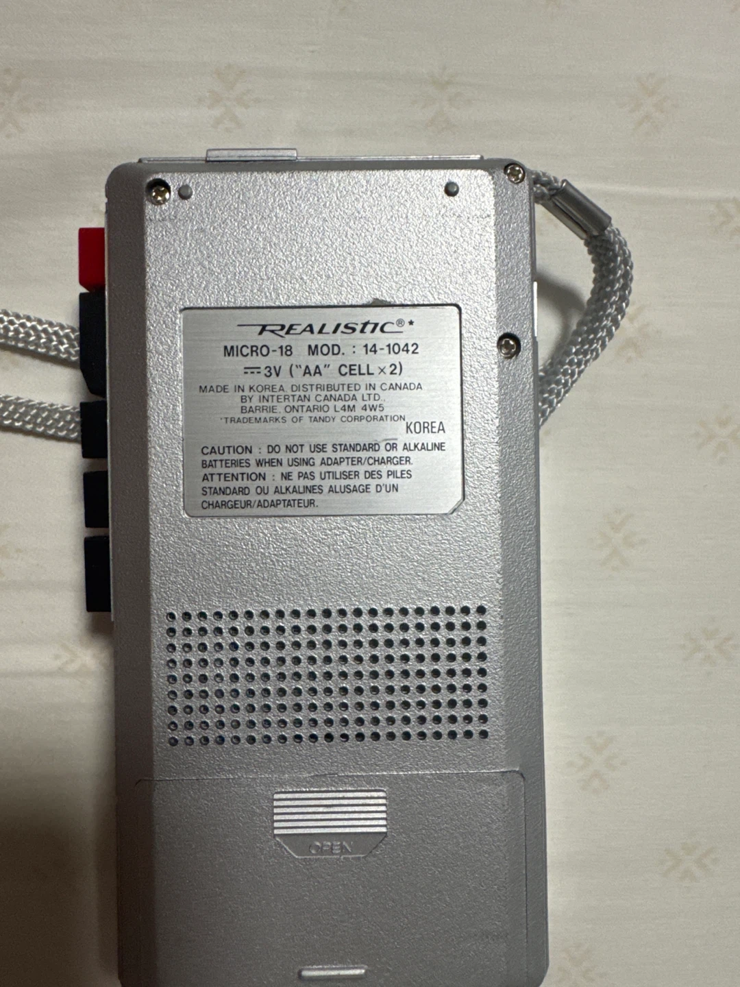 Realistic Micro-18 Microcassette Tape Recorder - photo 2