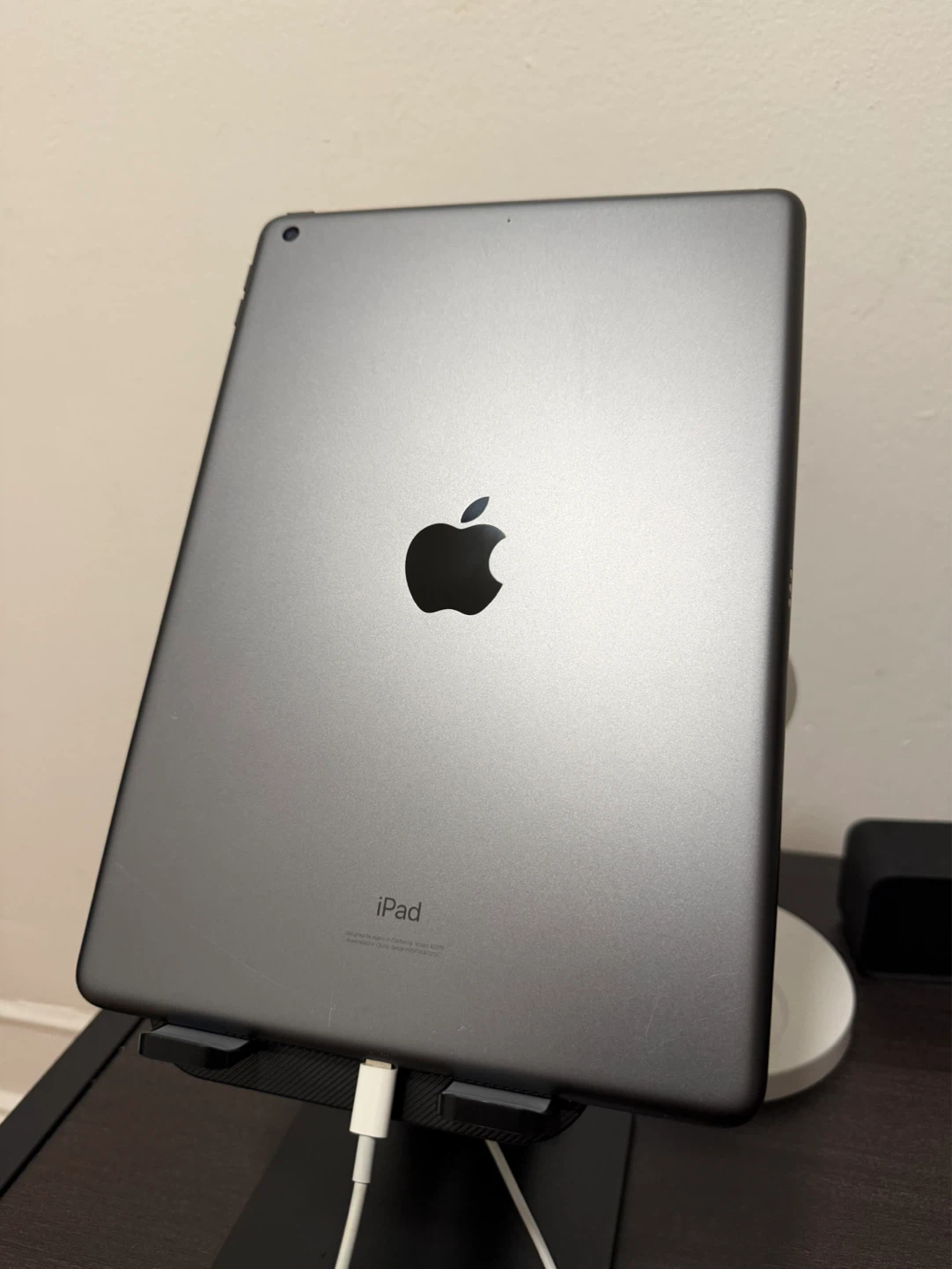 (READ) Apple iPad 8th 64GB (WIFI) - FOR PARTS OF REPAIR