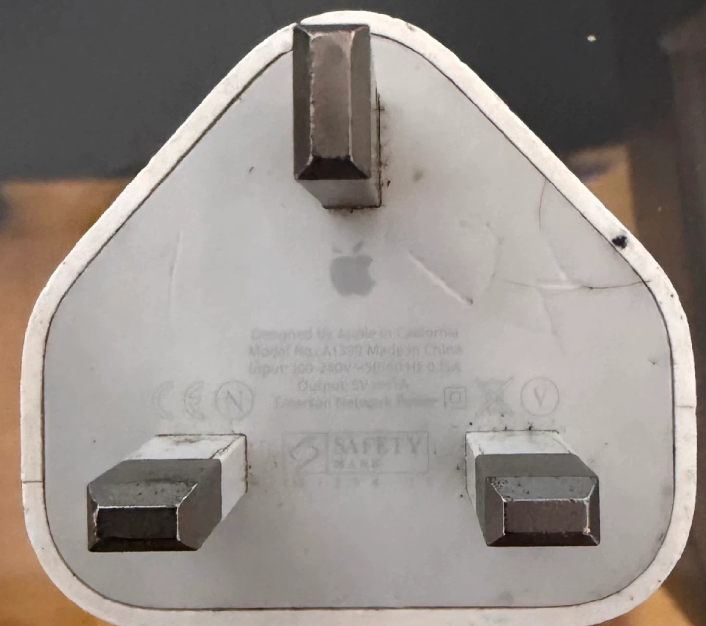 Apple A1399 3-Pin USB Charger Plug for iPhone - photo 2