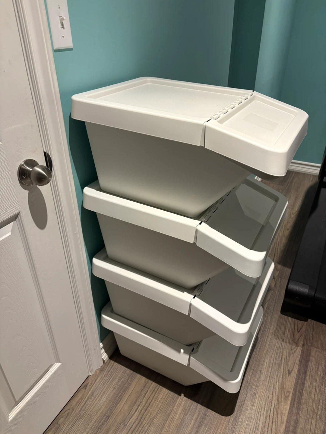 IKEA Sortera White Plastic Storage with Lid (37 Gallon) - photo 2