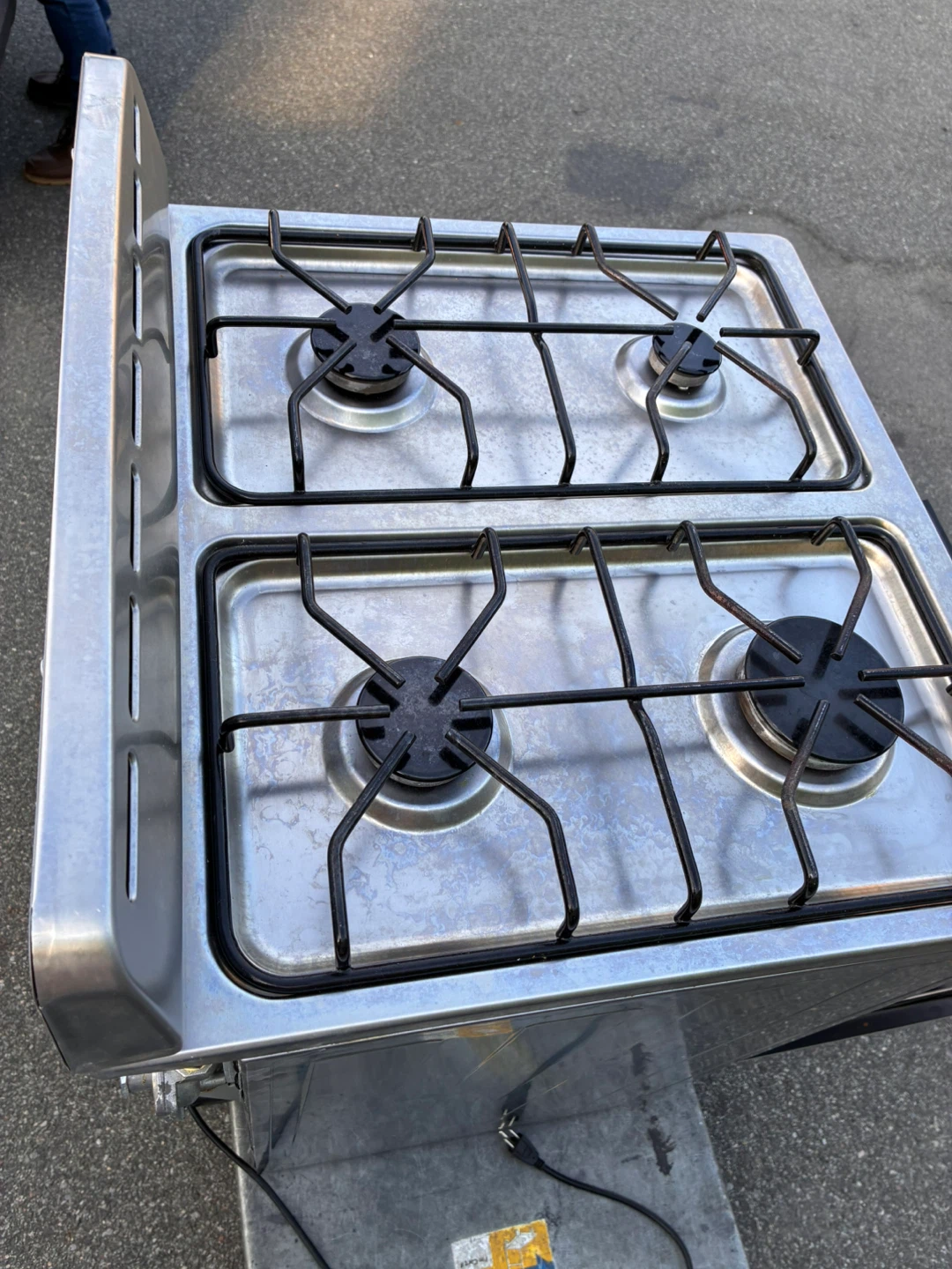 Avanti Gas Range Stove Oven - photo 2