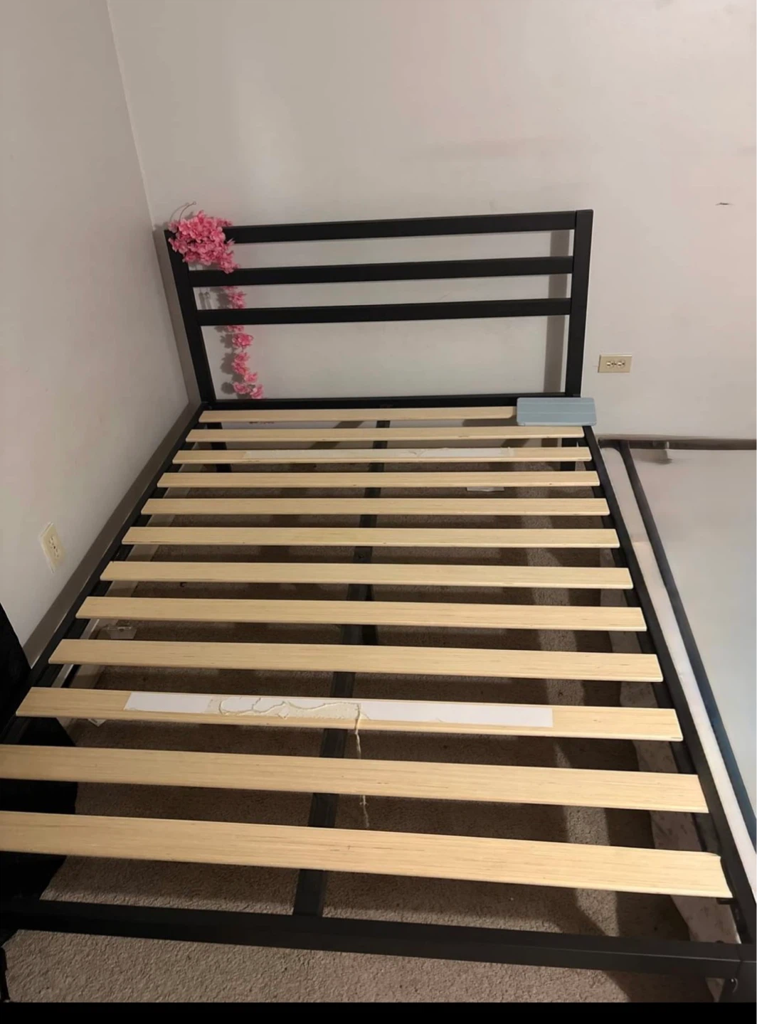 Double bed frame