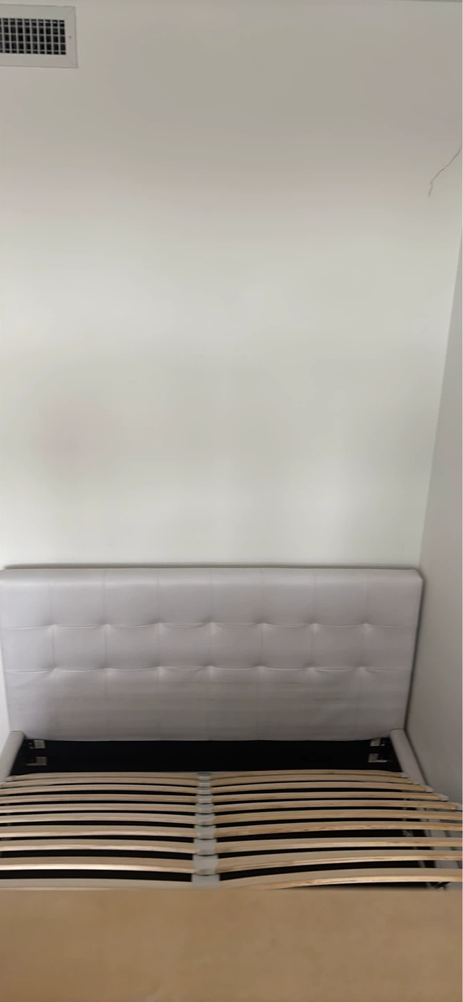 Lift-up storage bed - photo 4