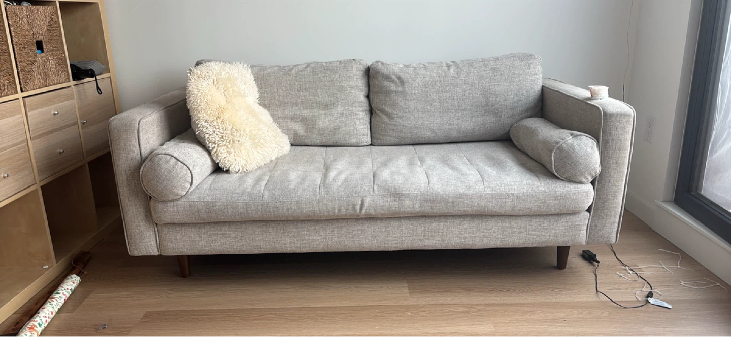 Article loveseat