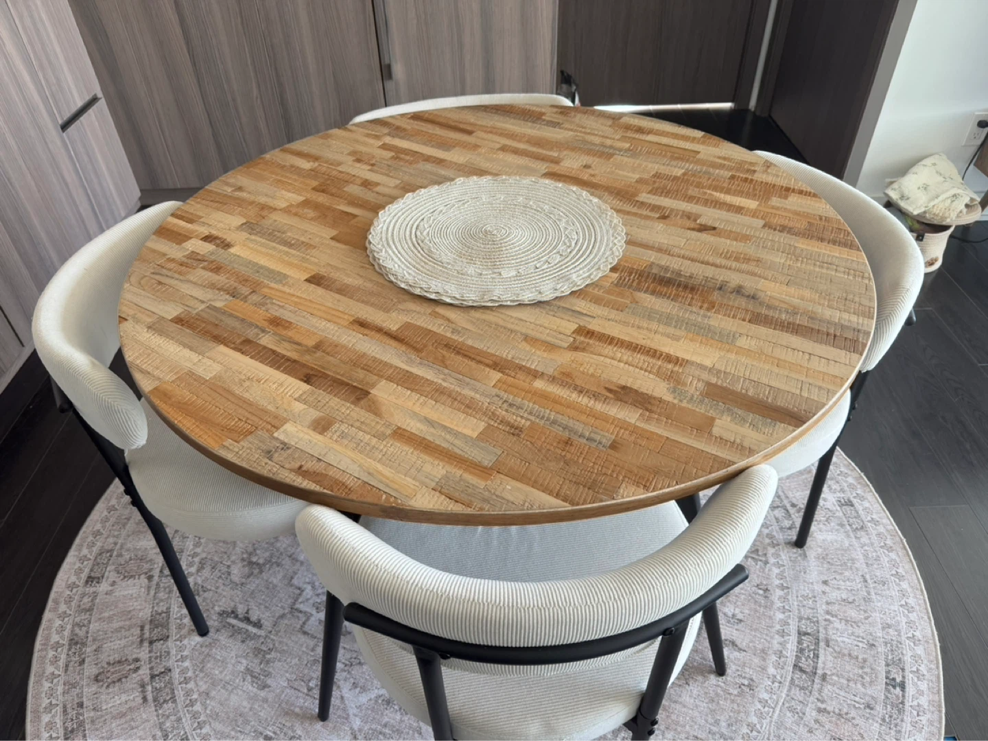 Round Dining Table and Chairs Set - photo 2