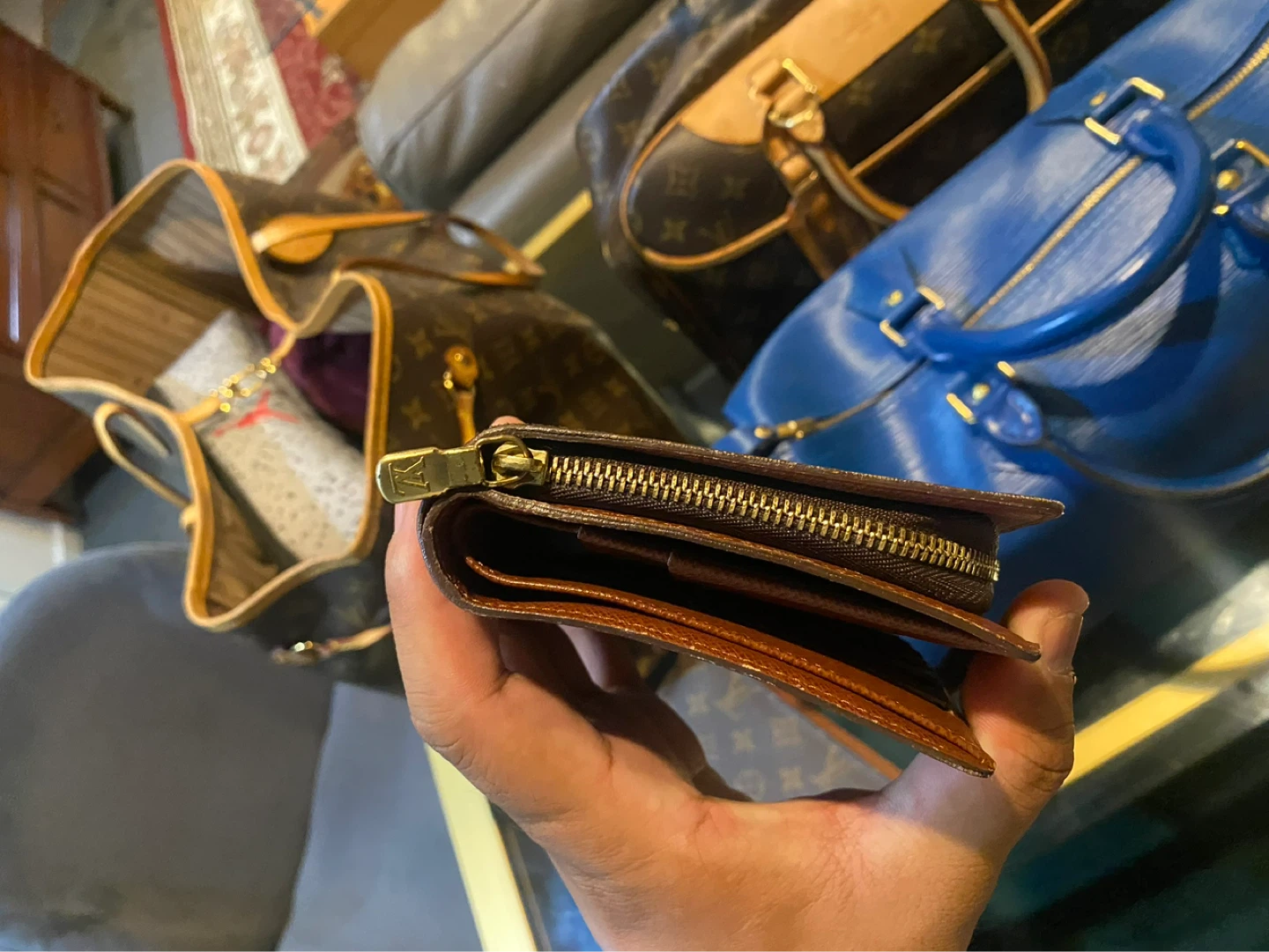 Louis Vuitton Monogram Bifold Wallet - photo 4