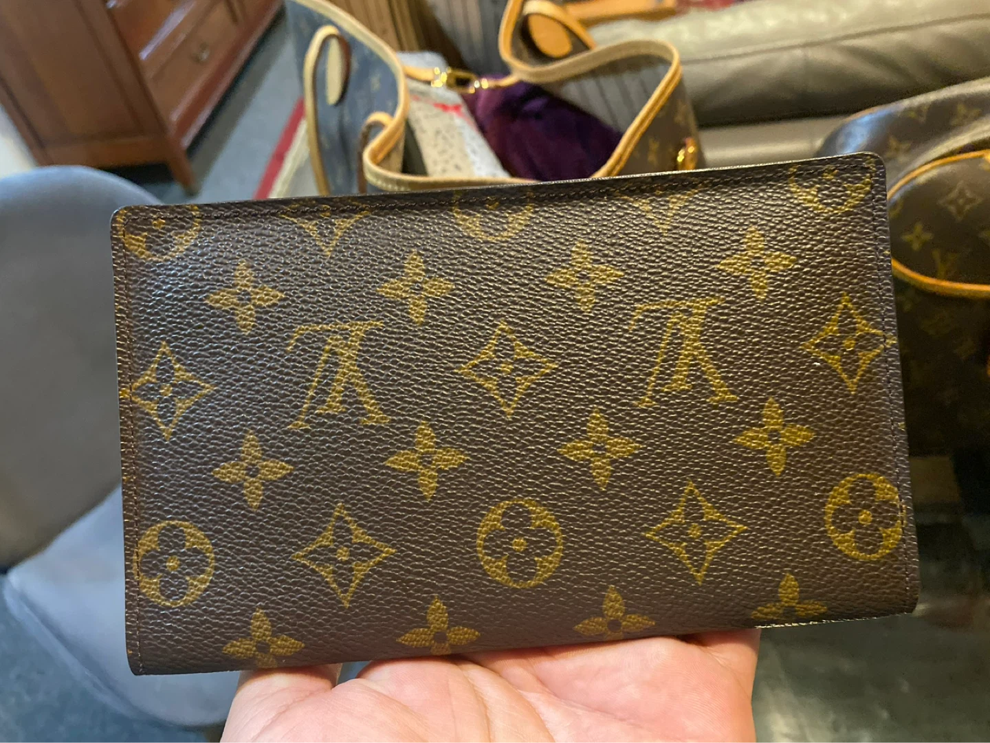 Louis Vuitton Monogram Bifold Wallet - photo 5