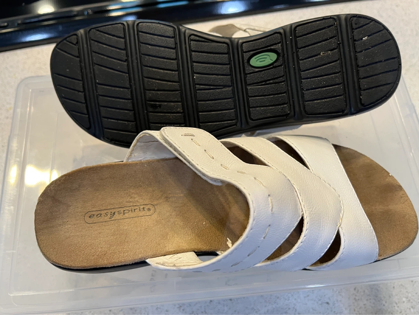Easy Spirit White Comfort Sandals - photo 2