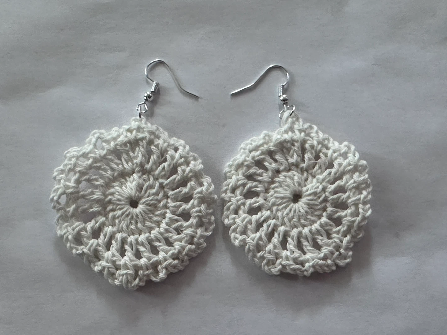 Handmade White Crochet Earrings - photo 3
