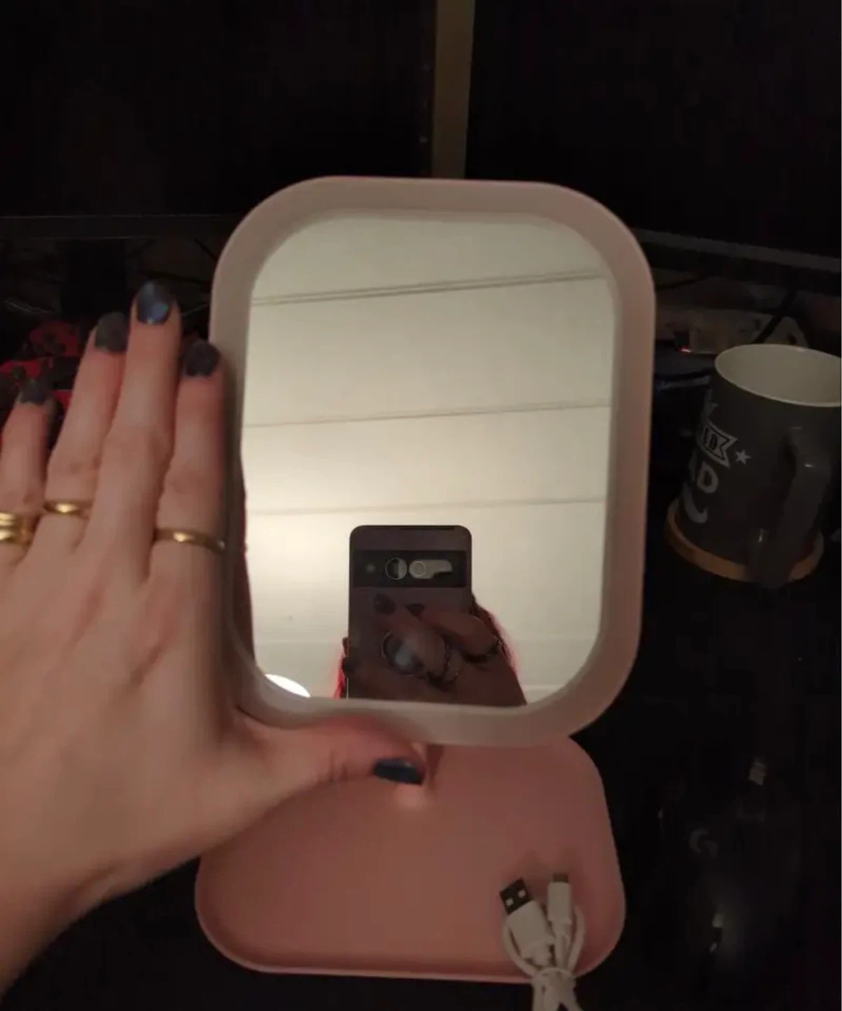 LED Makeup Mirror, Rechargeable Desktop Vanity Mirror - photo 4