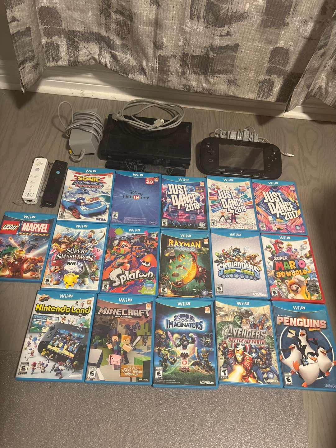 Nintendo Wii U Console Bundle with Games