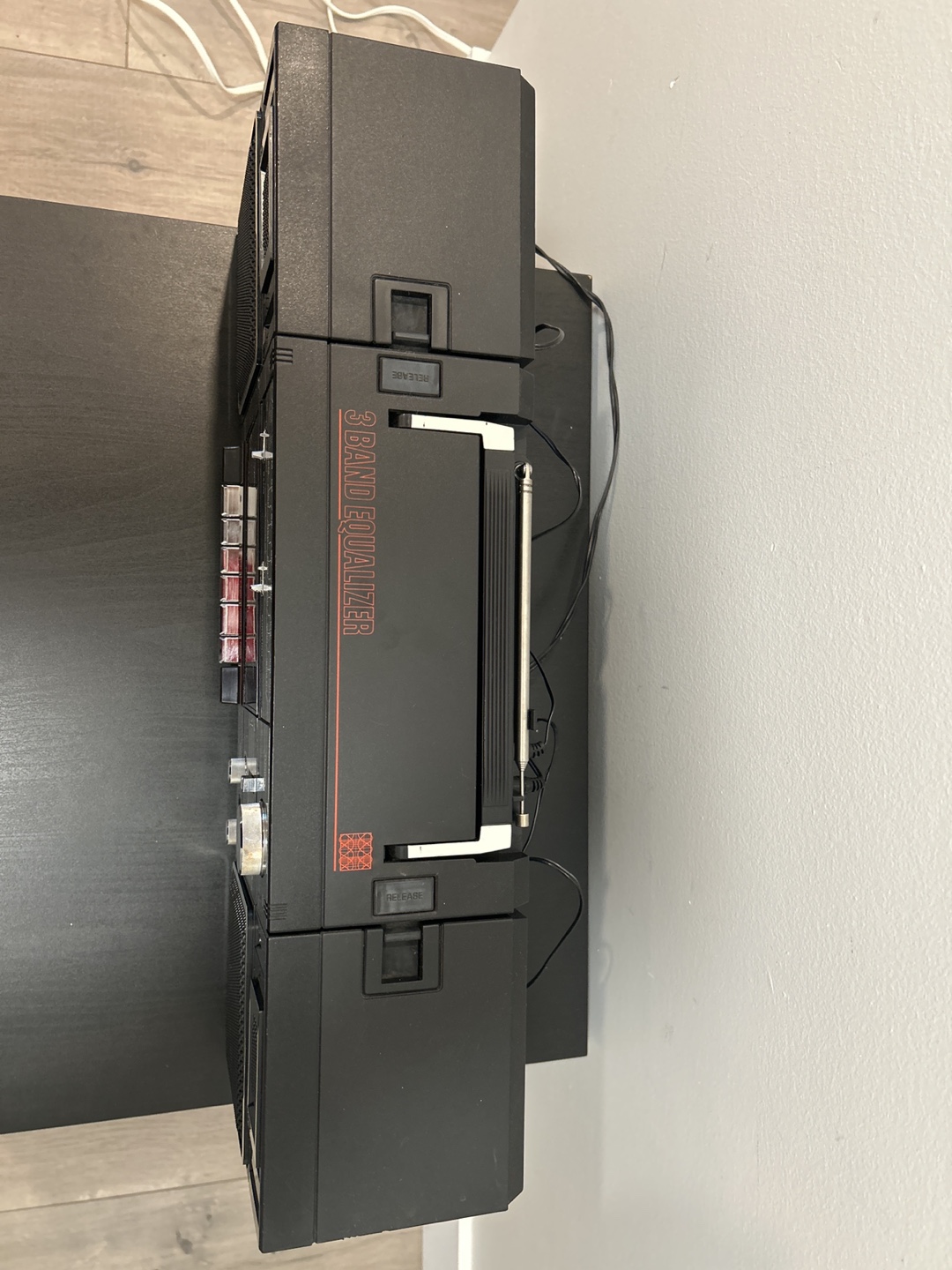 General Electric Radio/ Cassette Player/ recorder - photo 2