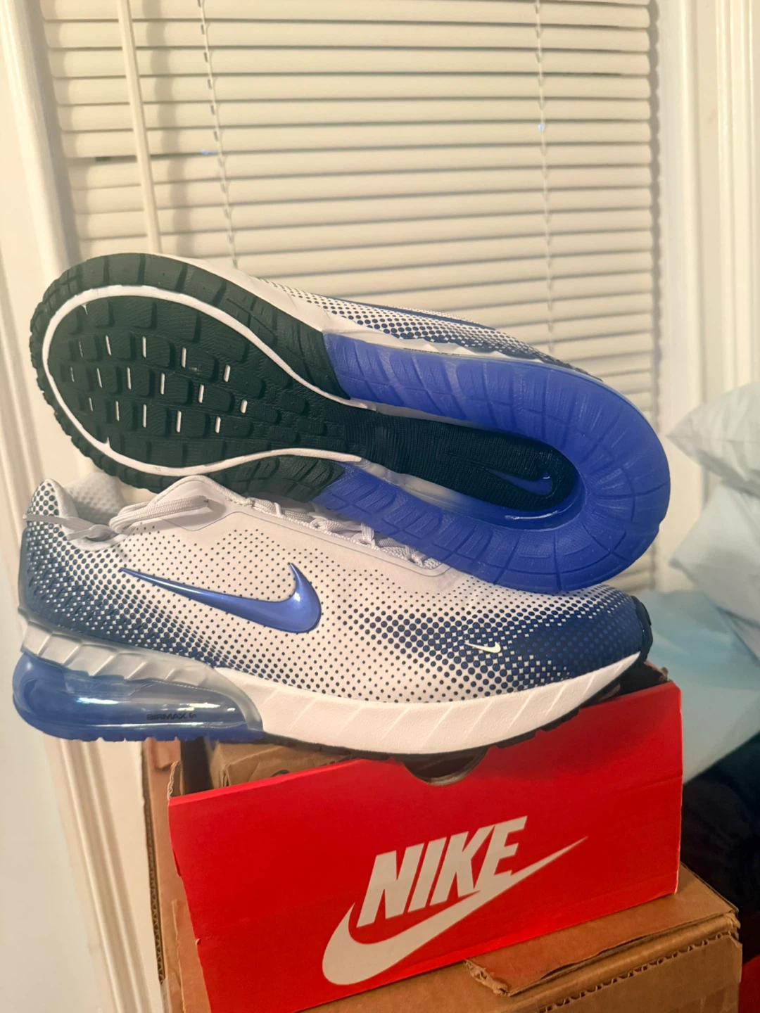 Nike Air Max Phoenix Men's Running Shoes - photo 2