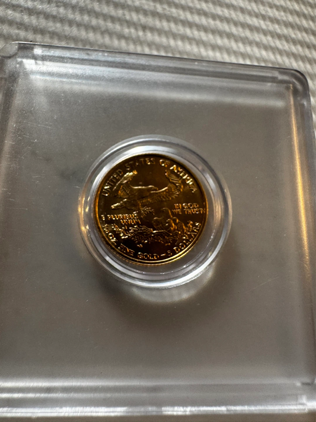 2002 $5 Gold Eagle Coin 1/10 oz - photo 2