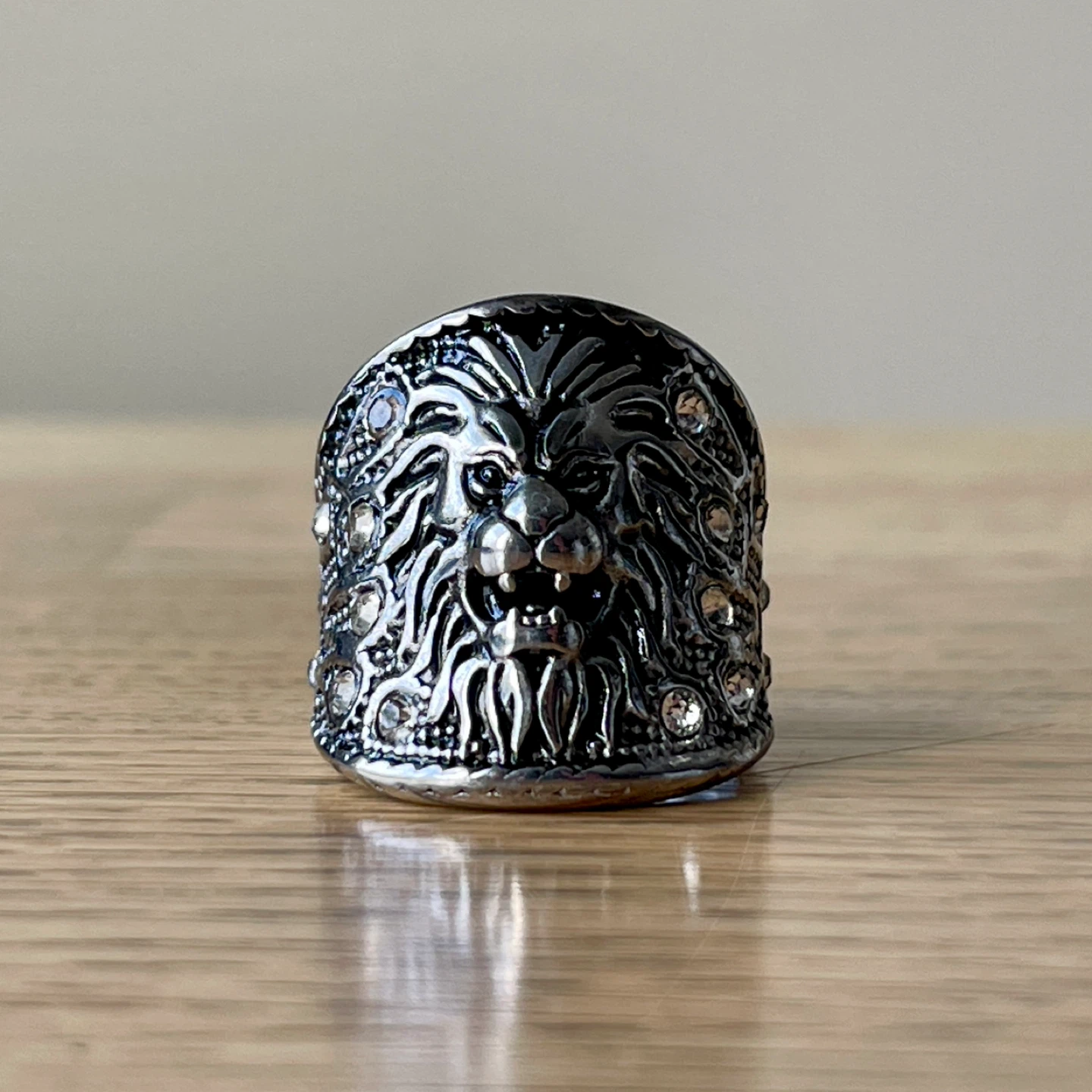 Lion stainless steel ring (size 8) - photo 2