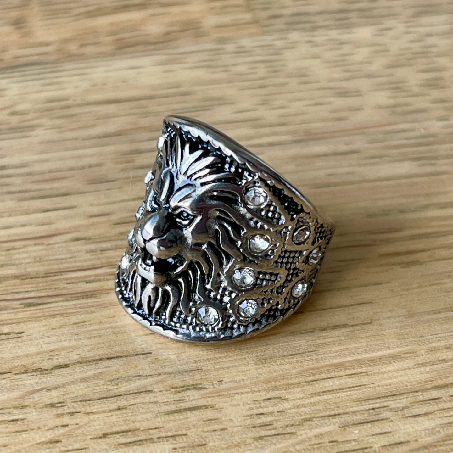 Lion stainless steel ring (size 8) - photo 3