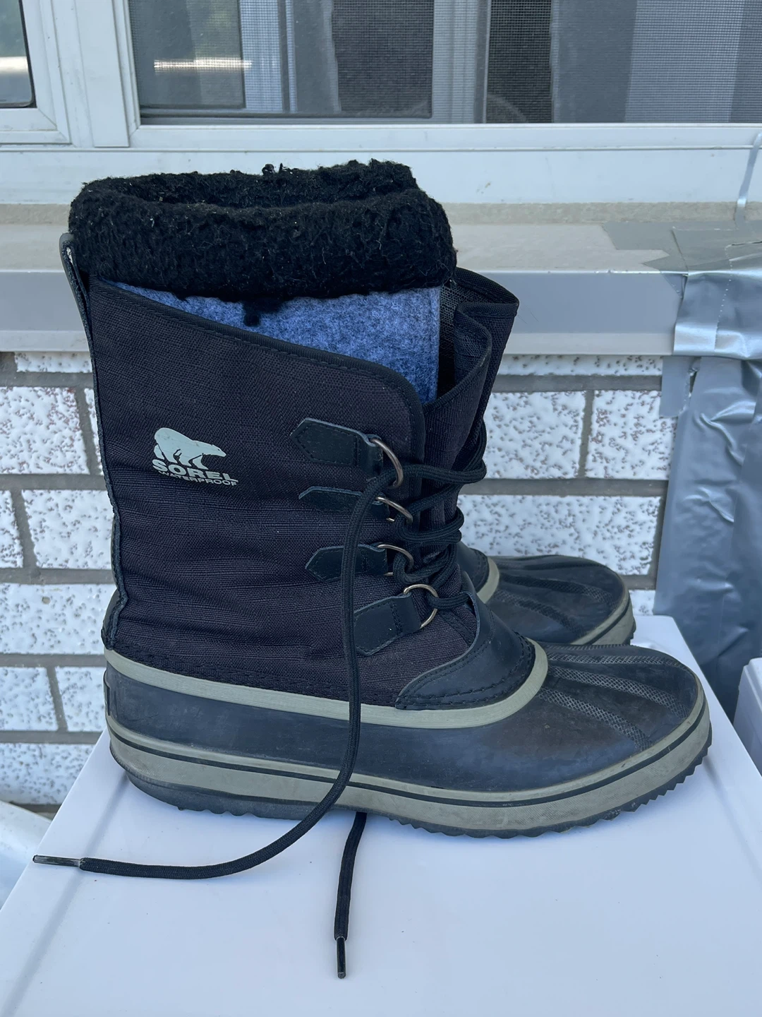 Sorel Men Winter Boots Size 10.5 US