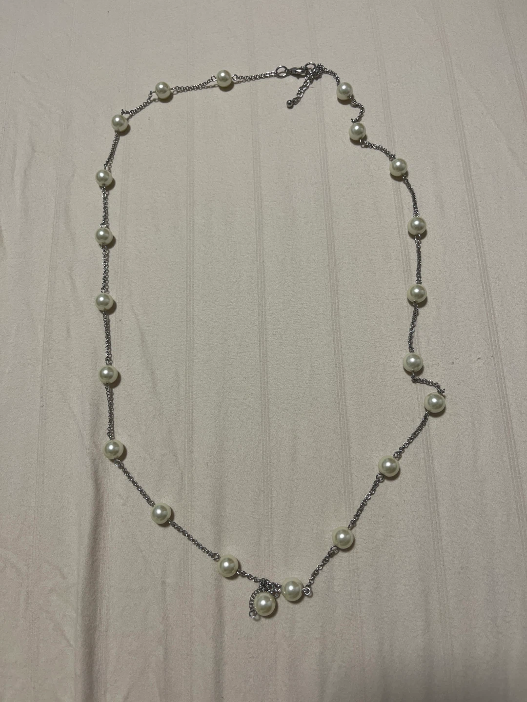Silver Tone Faux Pearl Necklace