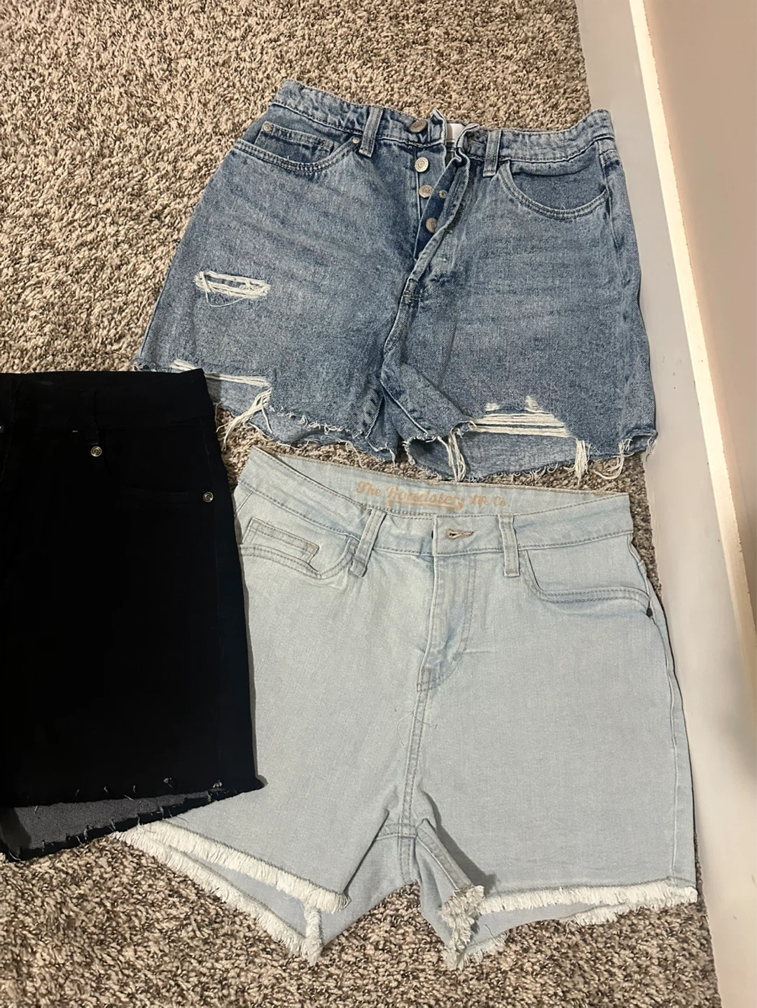 3 Pairs of Women's Denim Shorts - photo 3
