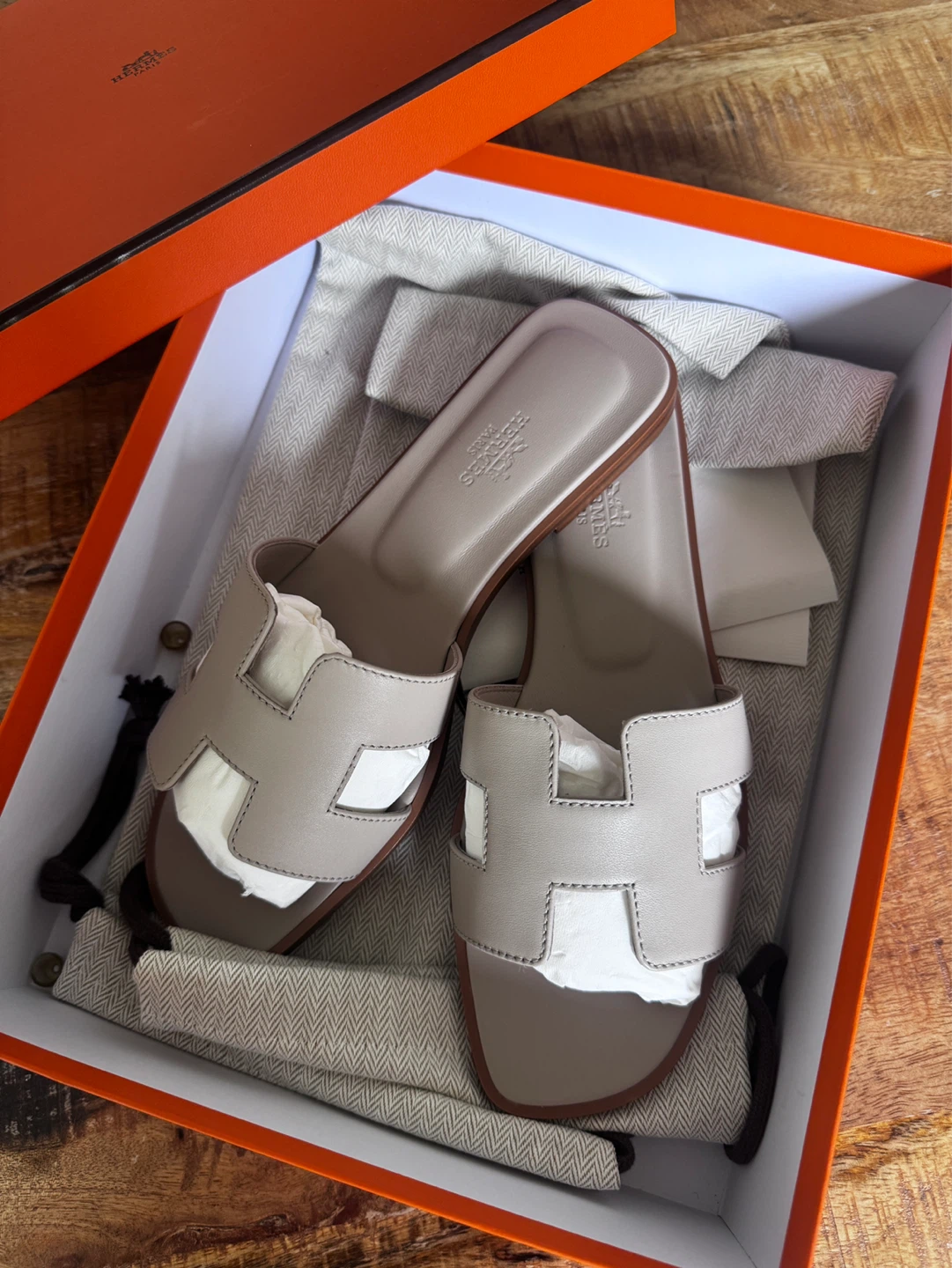 Hermès oran Sandals Size 37
