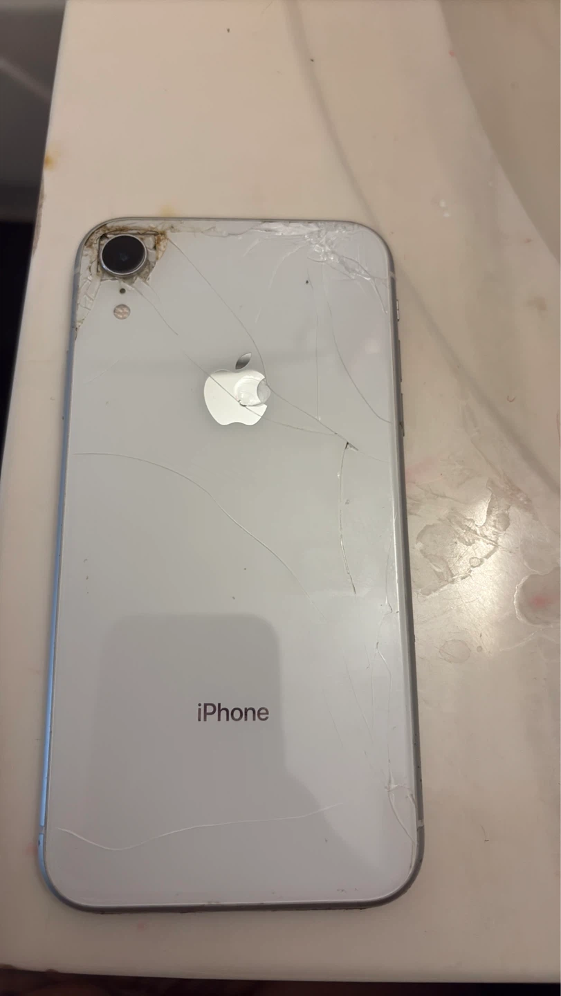 I phone XR - photo 3