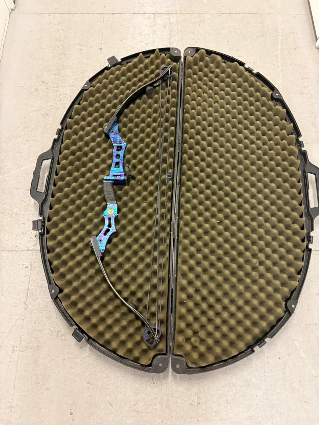 Hunting bow