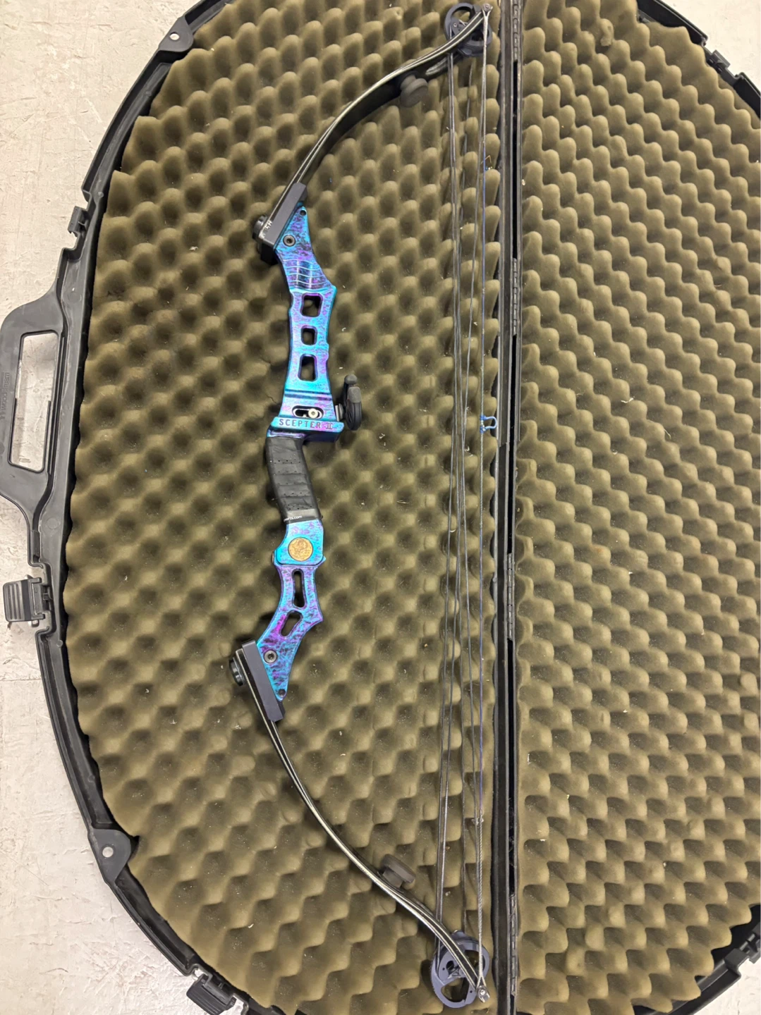 Hunting bow - photo 2