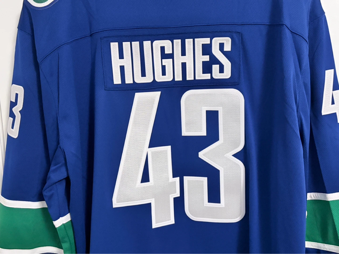 BNWT Authentic Fanatics Vancouver Canucks Hughes Jersey 3XL - photo 2