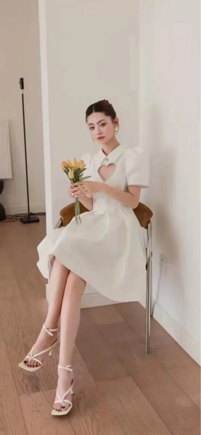 White Puff Sleeve Heart Cutout Dress - photo 3
