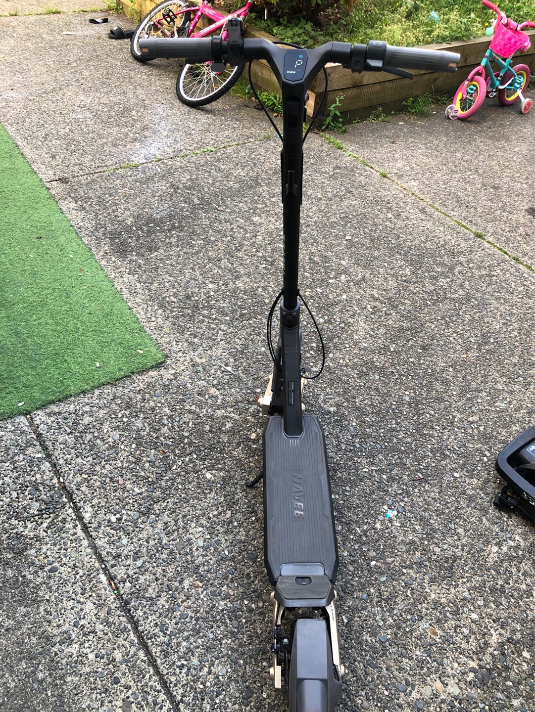 NEED GONE NAVEE Electric Scooter 40 kmh 60 km range