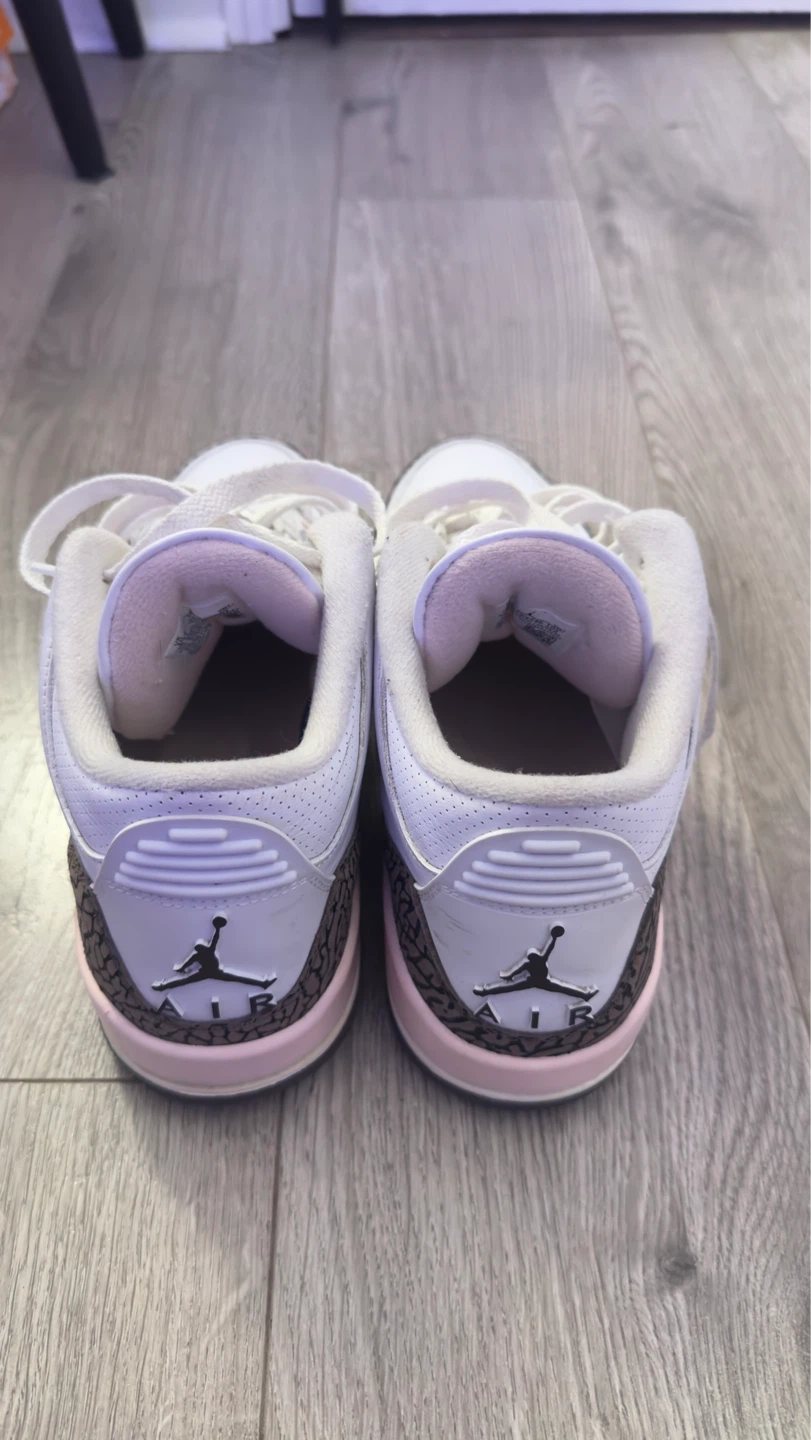 Air Jordan 3 Women's "Neapolitan" Sneakers - photo 3