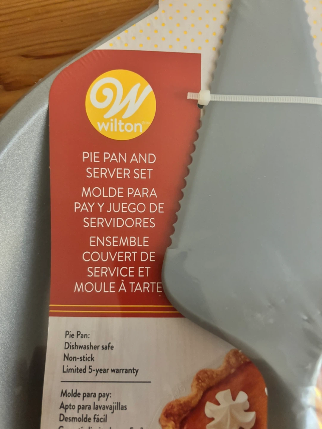 Brand new Wilton Pie Pan & Server set - photo 2